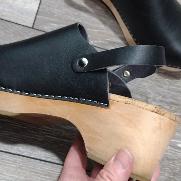 Black no name womens clogs. Size 10.5 - Picture 6 of 12